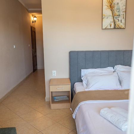 Beach Walk Apartments Ulcinj Esterno foto